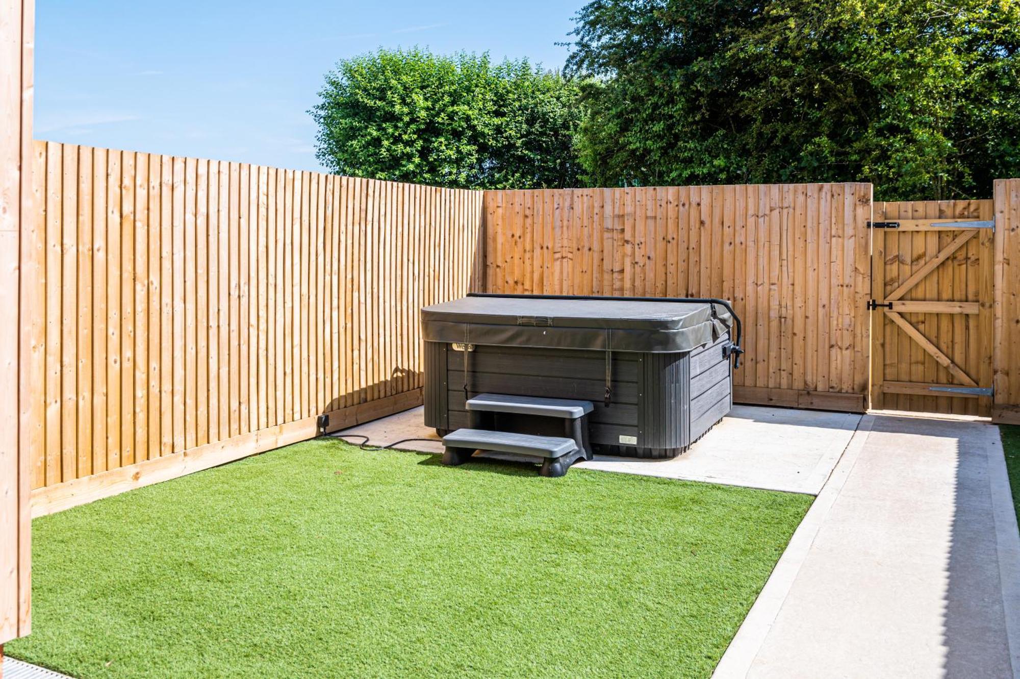 Bears Court Daire Cheltenham Dış mekan fotoğraf