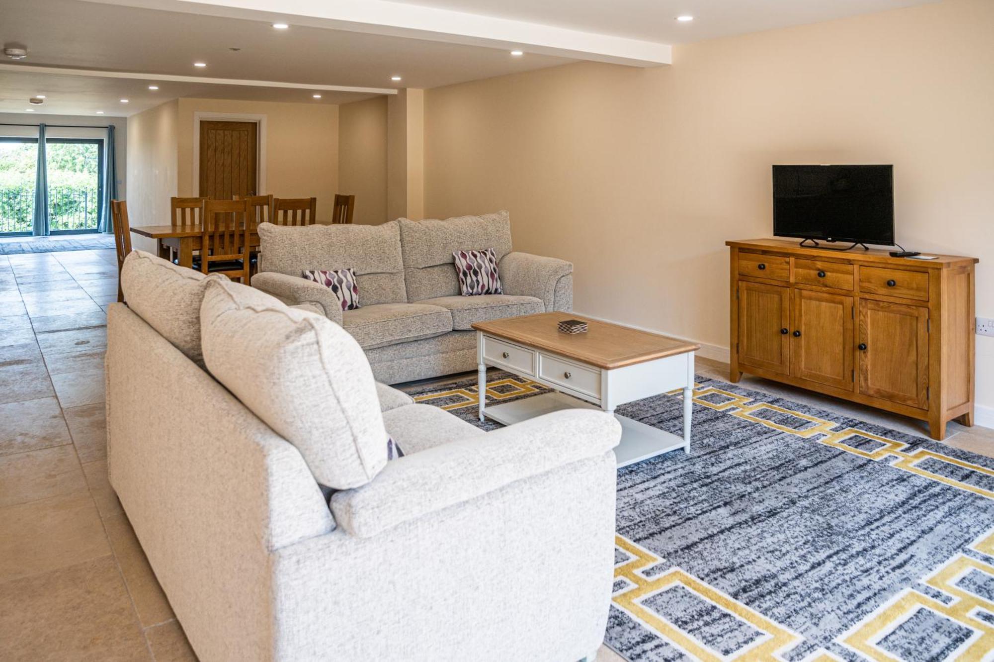 Bears Court Daire Cheltenham Dış mekan fotoğraf