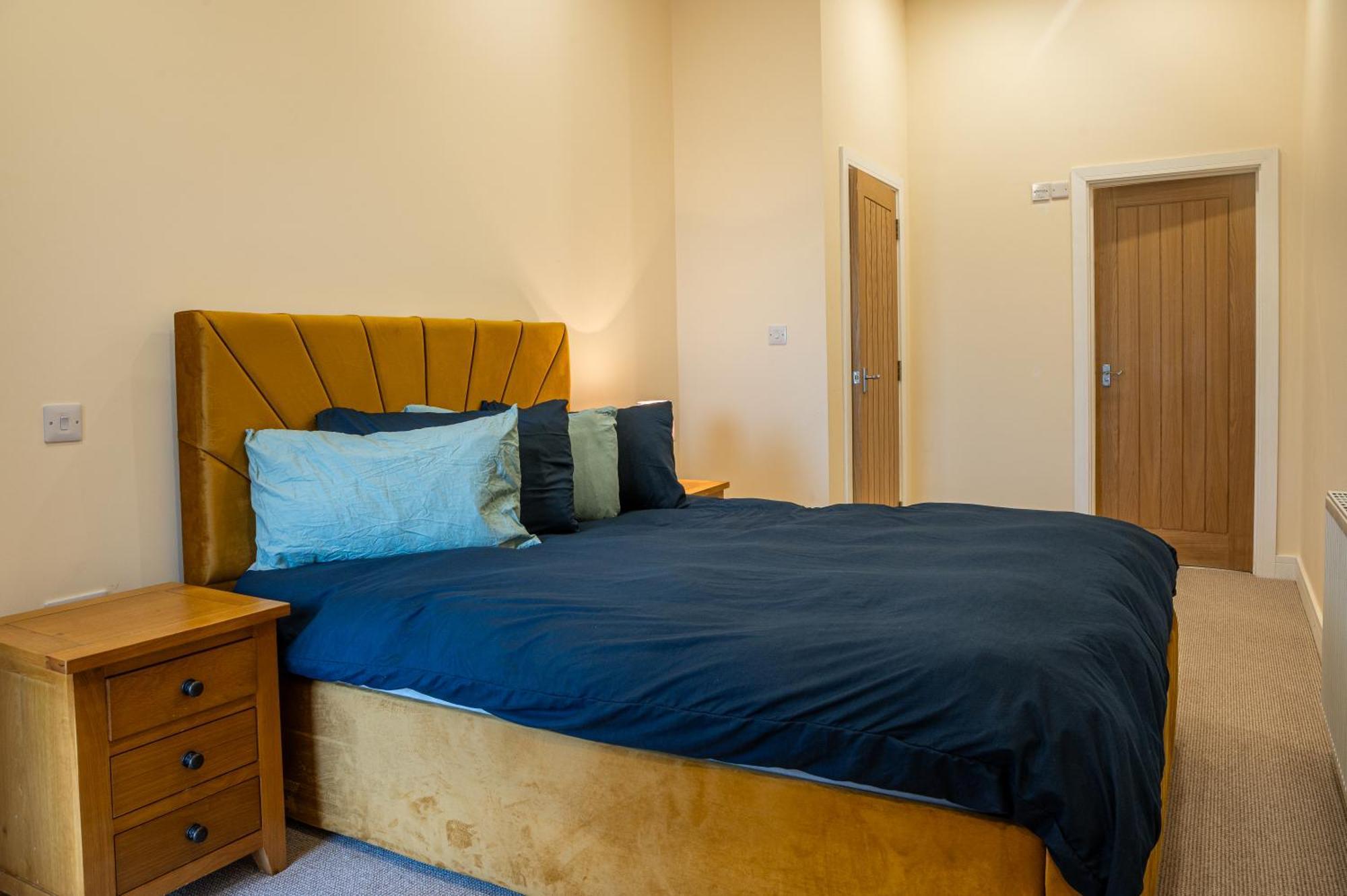 Bears Court Daire Cheltenham Dış mekan fotoğraf